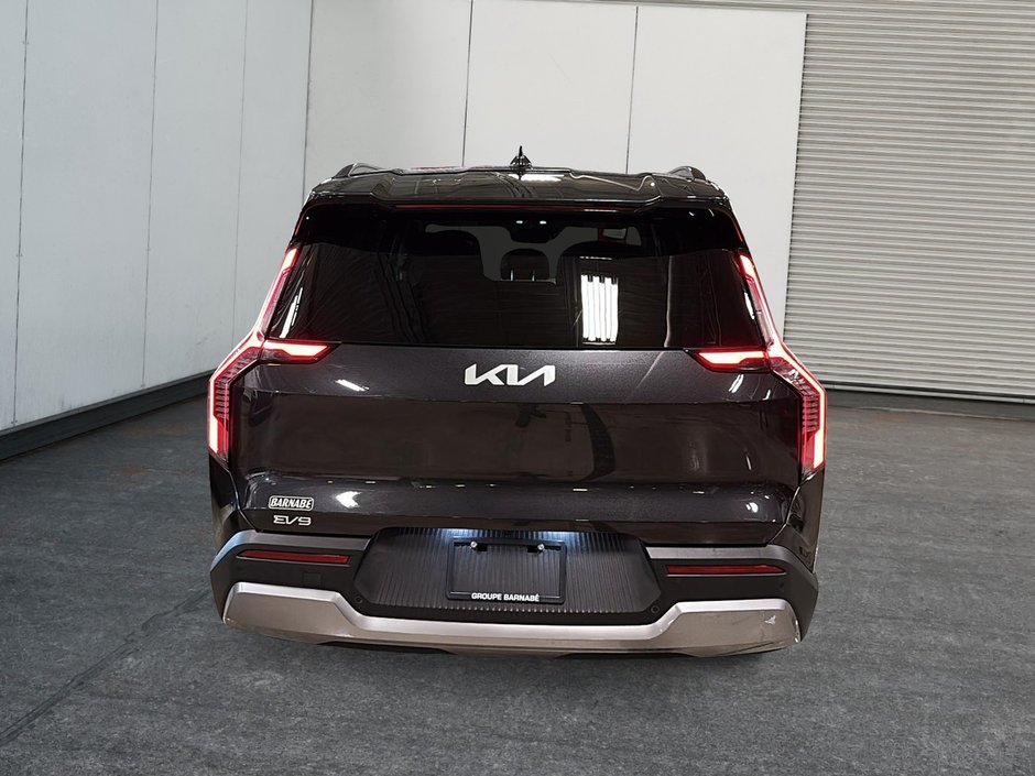 Kia EV9 Land 2025 Jusqu'à 451 km d'autonomie