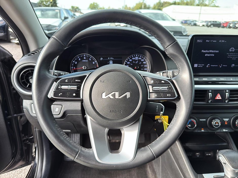 2022 Kia Forte LX-11