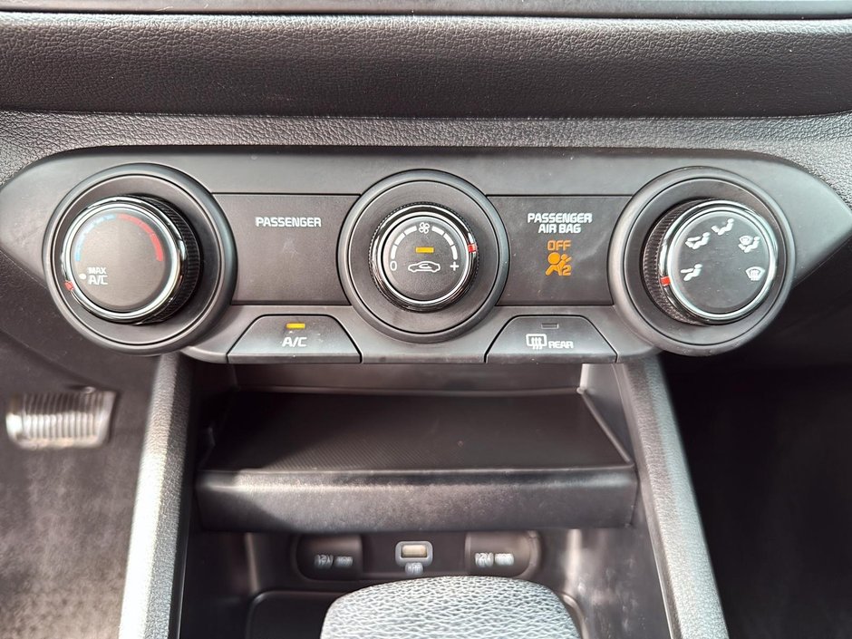 2022 Kia Forte LX-13
