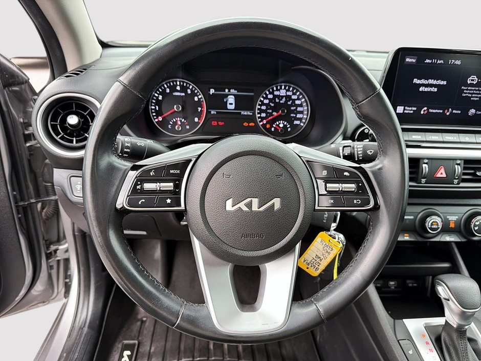 2022 Kia Forte LX Heated seats + Back up Camera