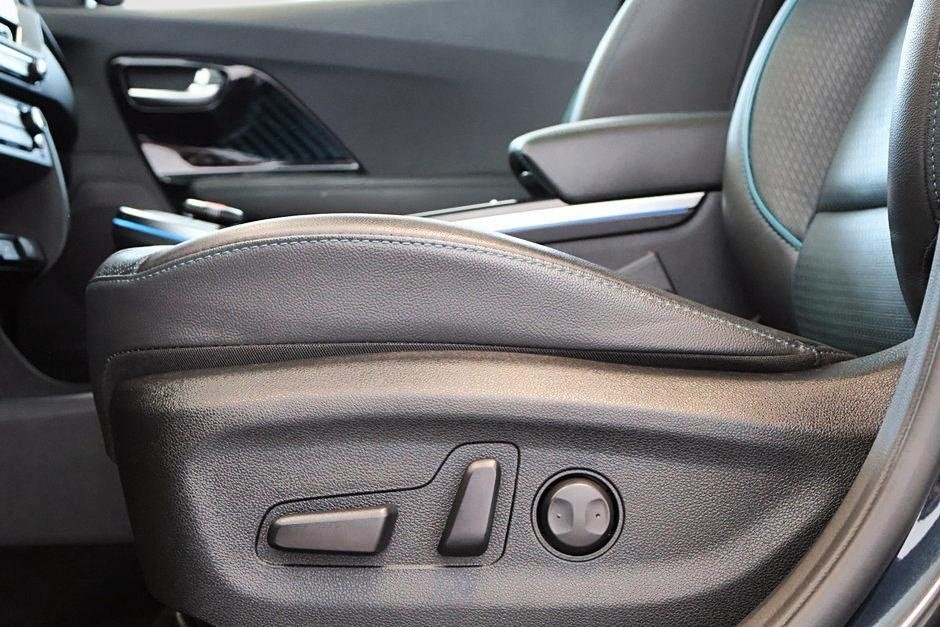 2020 Kia Niro EV SX Touring Cuir - Toit-Ouvrant - GPS | 100% Electric - Low KM |