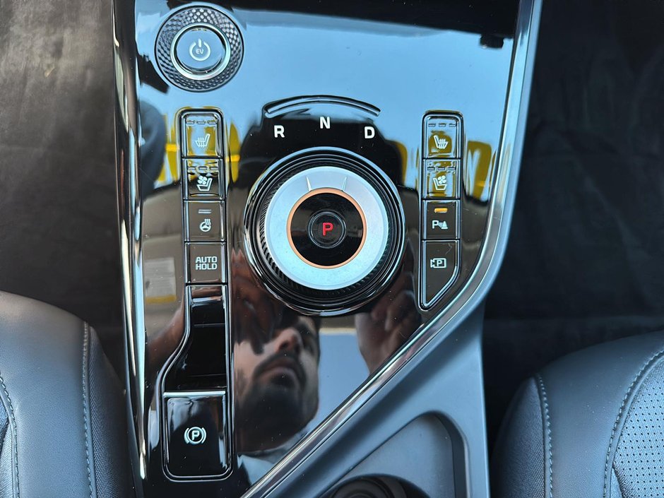 2023 Kia Niro EV Limited-14