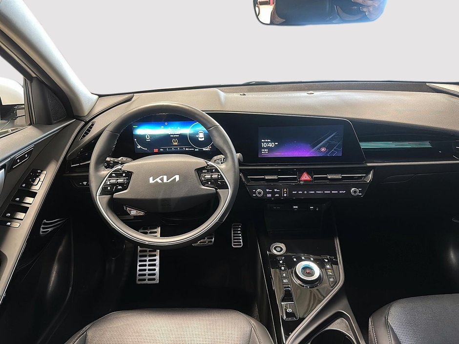 2023 Kia Niro EV Limited 100% Electric + Nav + Sunroof
