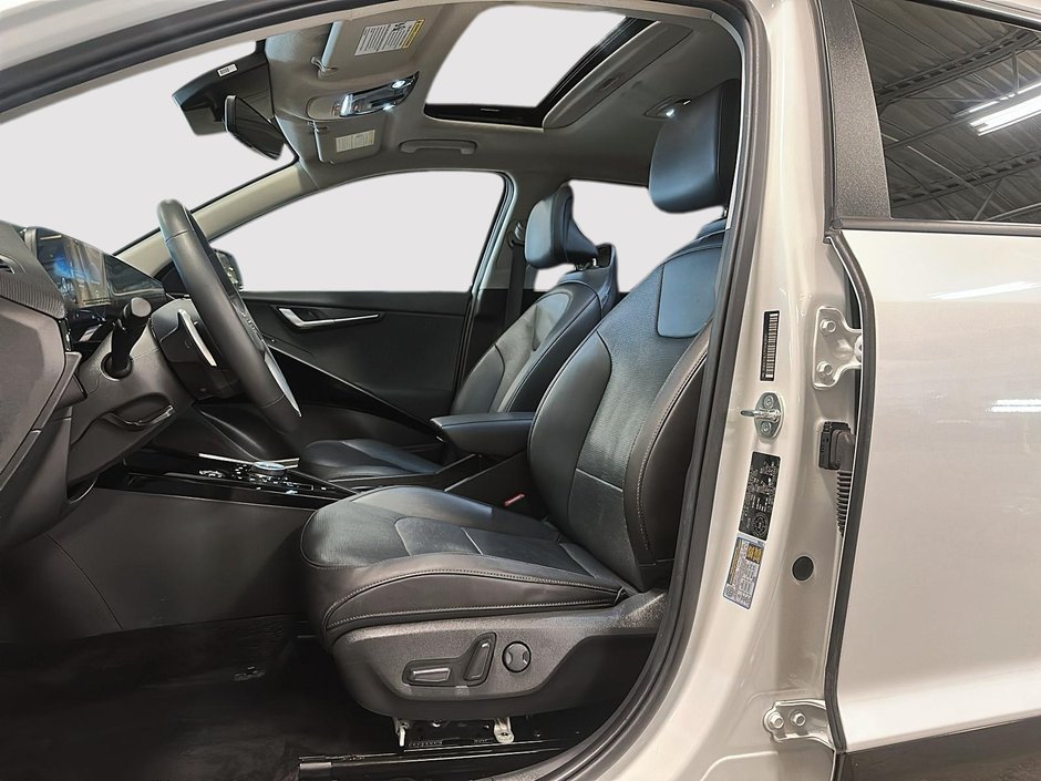 Kia Niro EV Limited 2023 100% Électrique + Nav + toit ouvrant