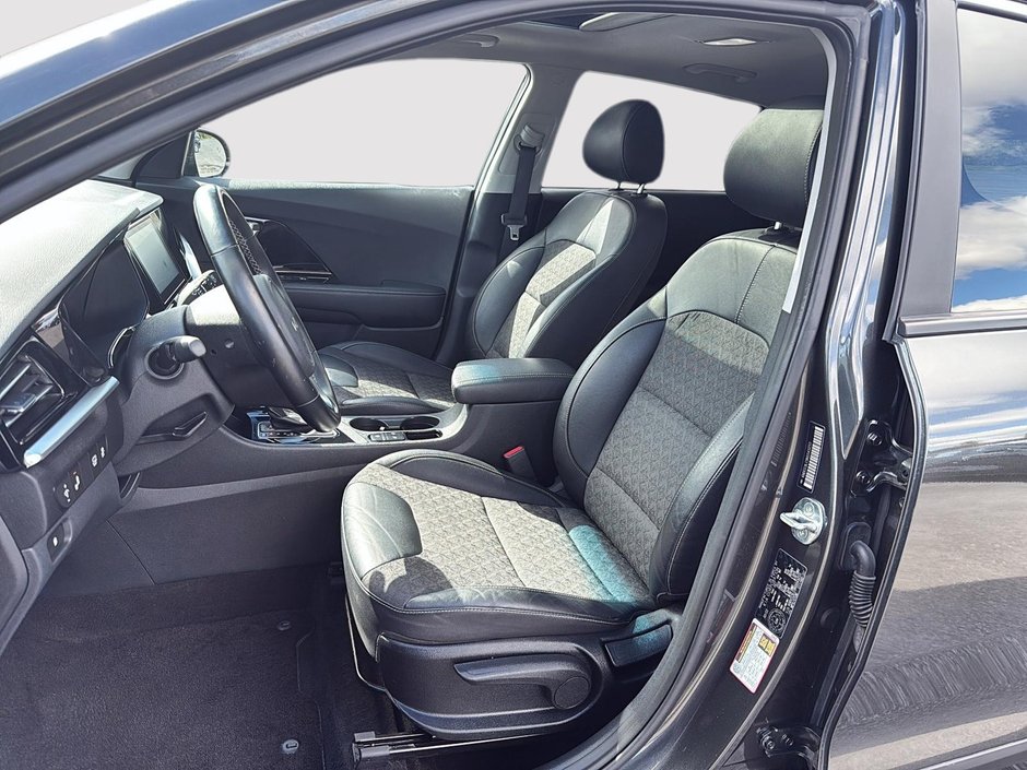 2022 Kia NIRO SX Touring-8