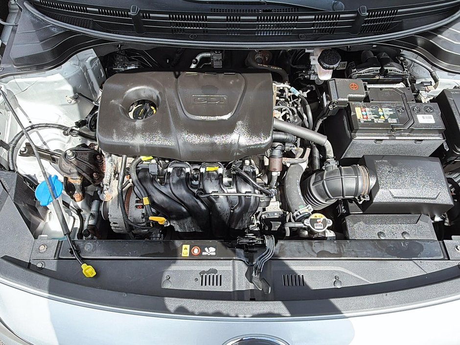 2019 Kia Rio 5-door LX + Carplay + Heated Seats + Backup camera