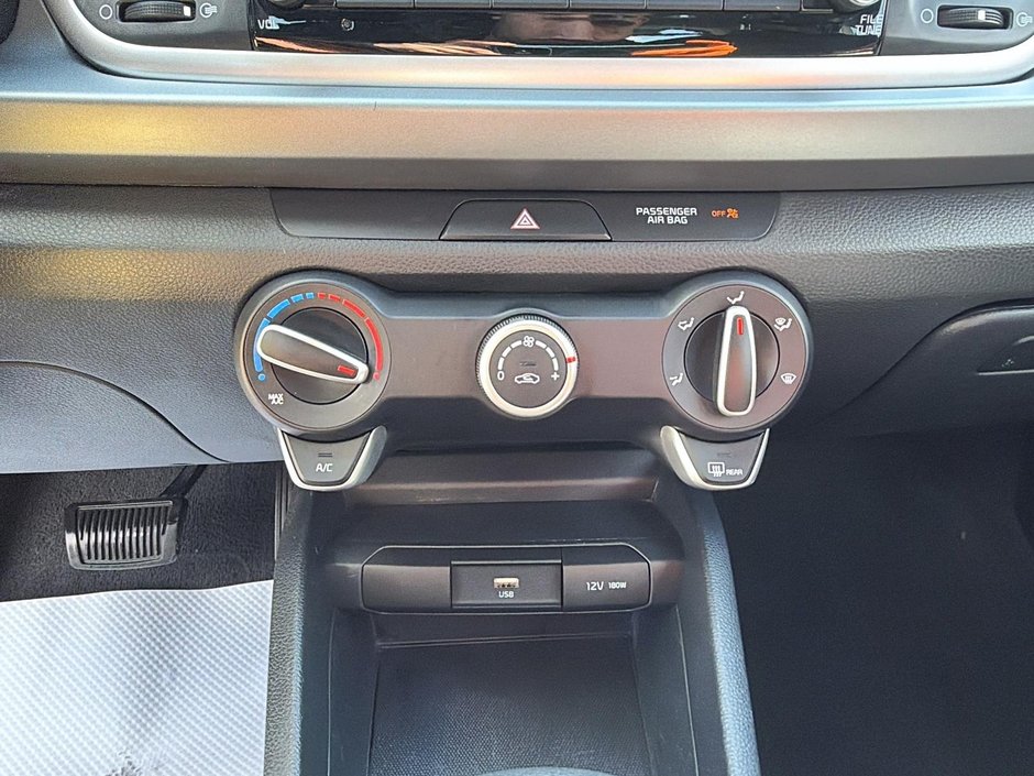 2021 Kia Rio 5-door LX +-13