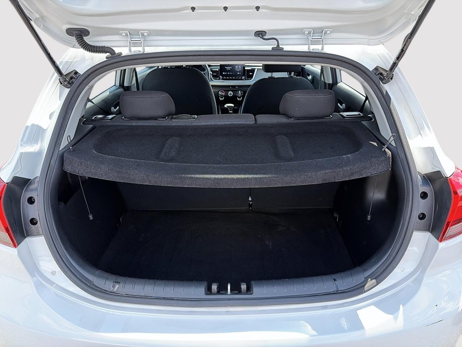 2021 Kia Rio 5-door LX +-5