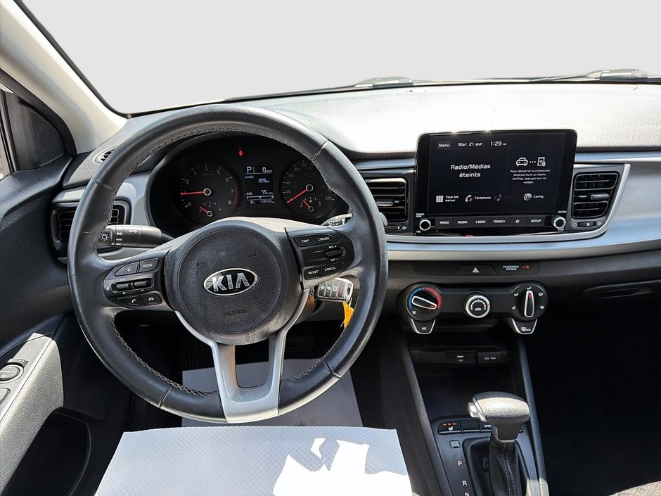 2021 Kia Rio 5-door LX +-9