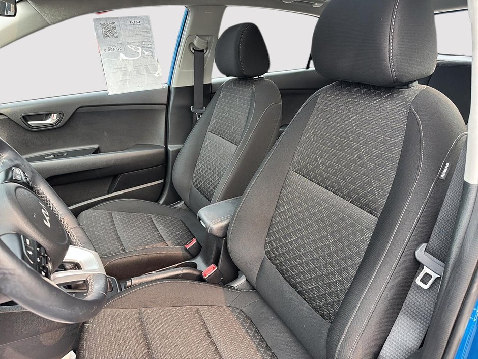 2022 Kia Rio 5-door LX Premium-8