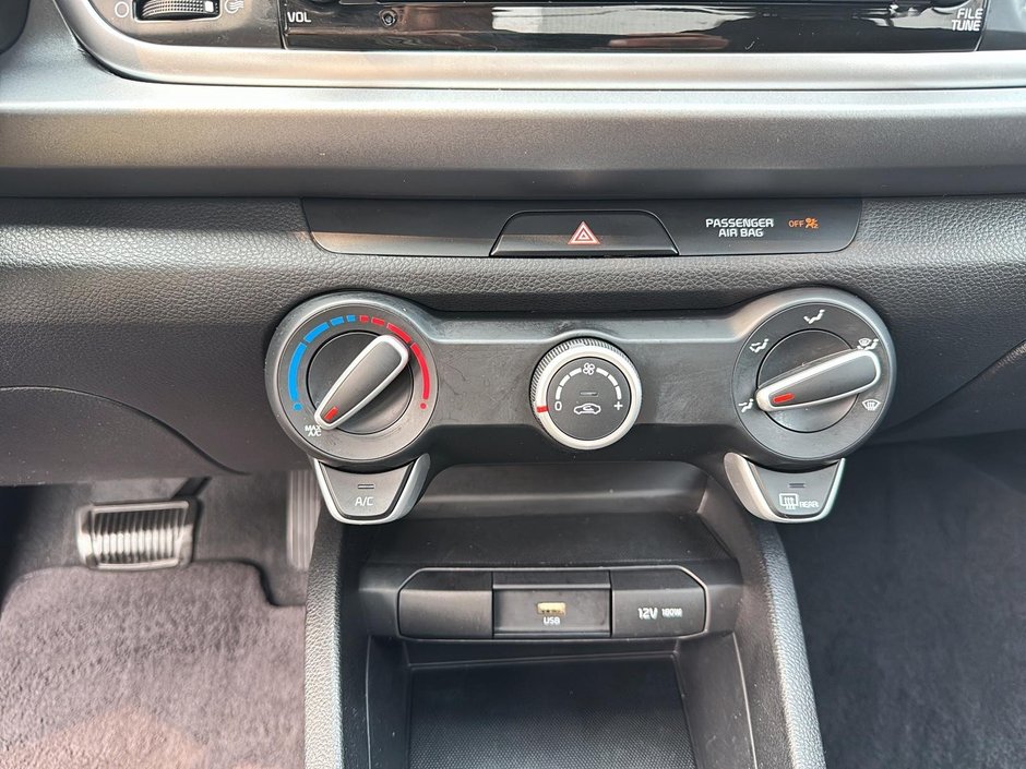 2022 Kia Rio 5-door LX Premium-13