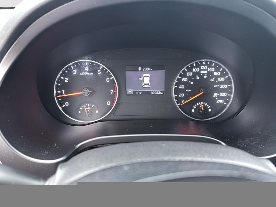 2022 Kia Seltos LX Carplay + Back up cam