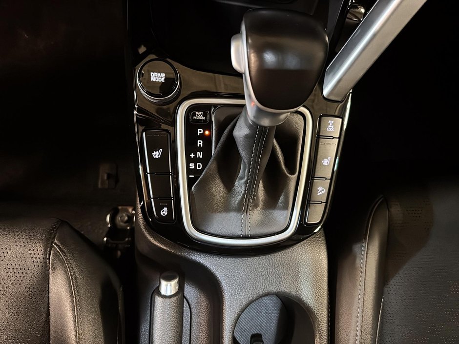 2022 Kia Seltos EX AWD + Leather + Heated seats + Back up camera