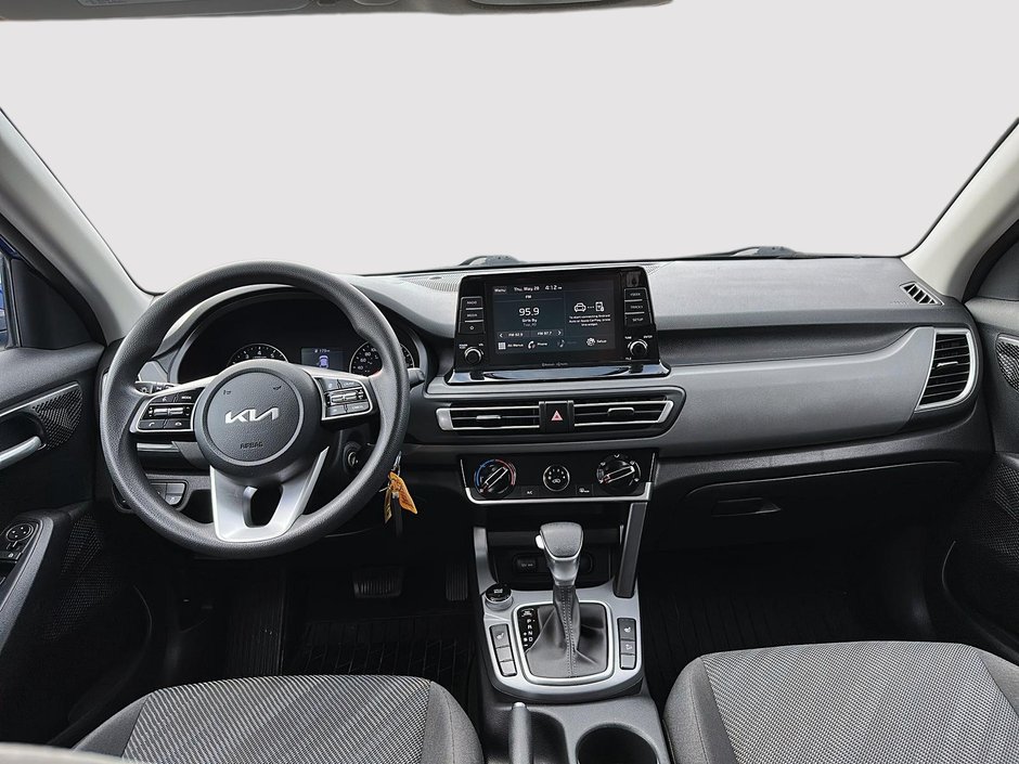 2022 Kia Seltos LX Heated seats + Carplay
