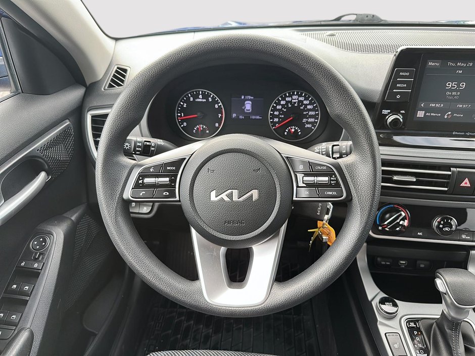 2022 Kia Seltos LX Heated seats + Carplay
