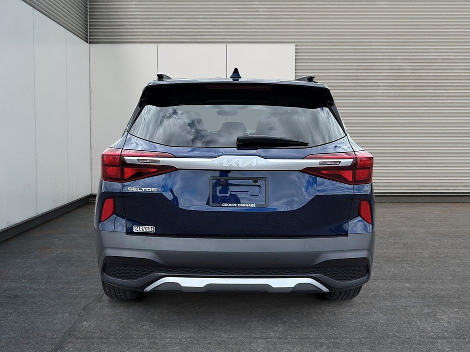 Kia Seltos LX 2023 Sièges chauffants - Détecteur d'angles morts - Apple Car Play