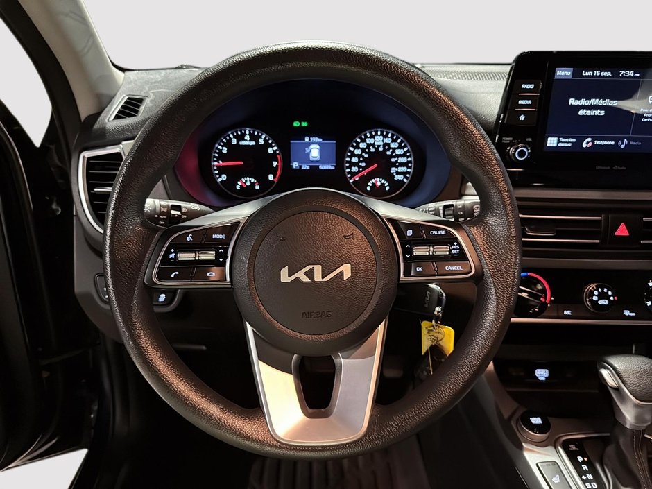 2023 Kia Seltos LX-11