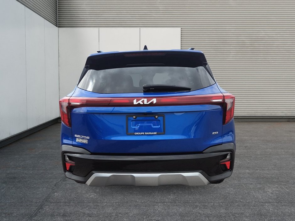 2024 Kia Seltos EX AWD + Sunroof + Leather + Backup camera