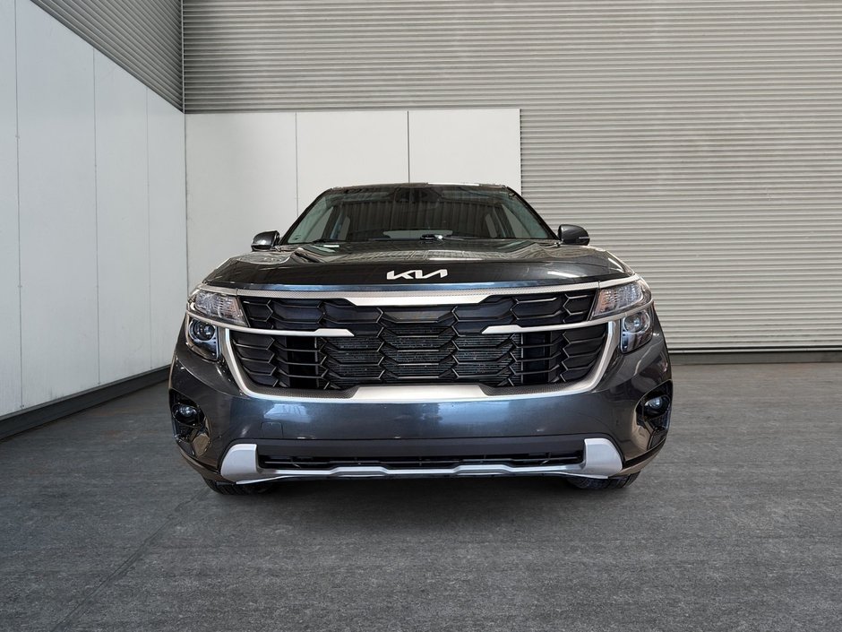 2024 Kia Seltos LX AWD + CARPLAY + BACK UP CAMERA