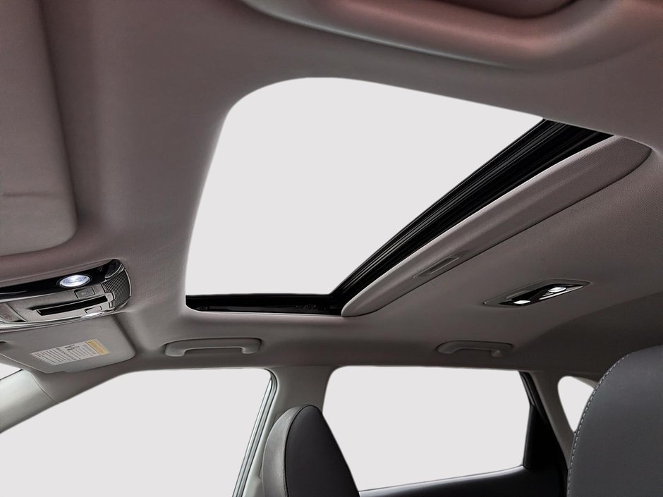 2025 Kia Seltos EX AWD + Sunroof + Leather + Backup camera