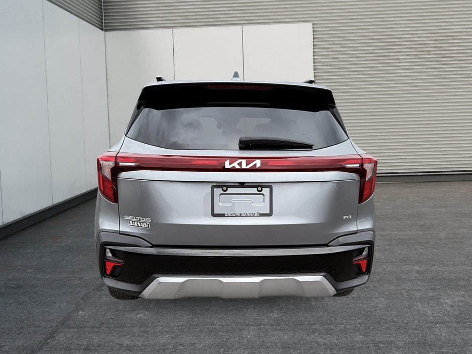 2025 Kia Seltos EX AWD + Sunroof + Leather + Backup camera