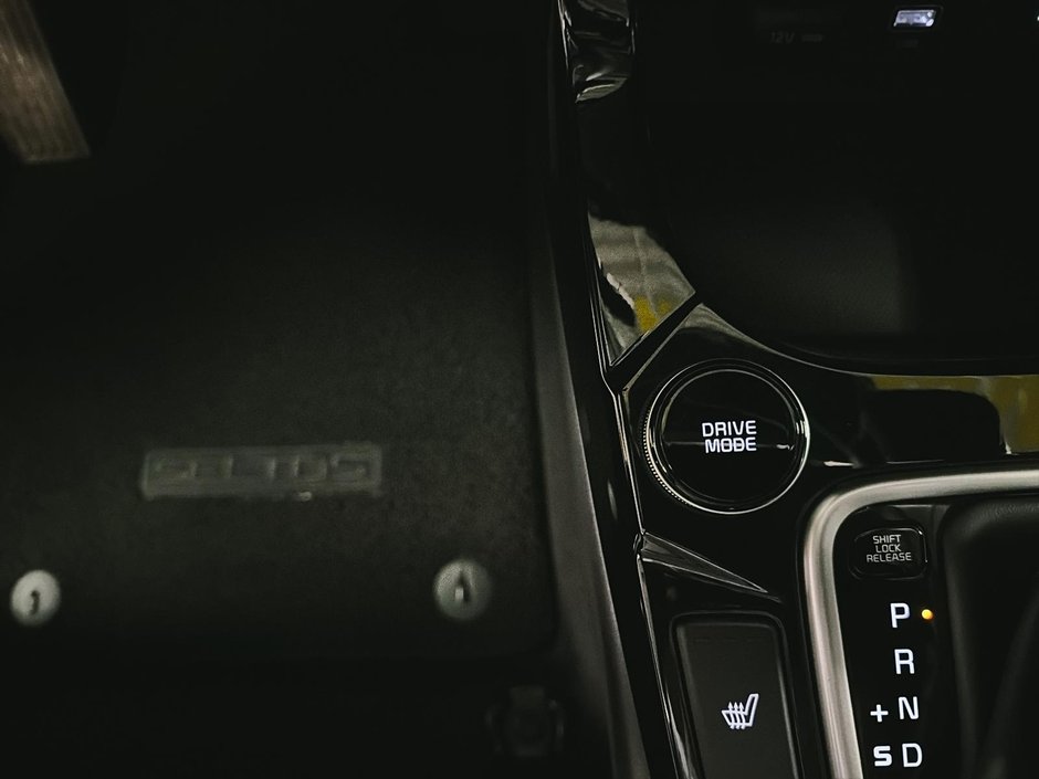 2026 Kia Seltos EX AWD AWD + CARPLAY + BACK UP CAMERA