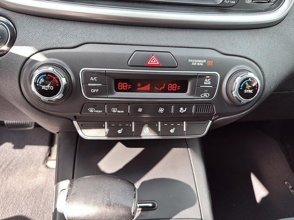 Kia Sorento LX 2019-13