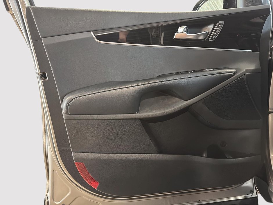 2019 Kia Sorento EX+ AWD + Panoramic roof + Leather + Carplay
