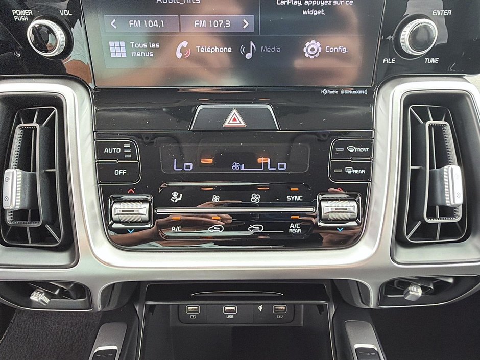 2021 Kia Sorento EX AWD + Leather + Backup camera