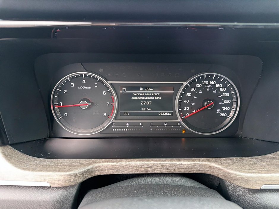 2022 Kia Sorento EX-12