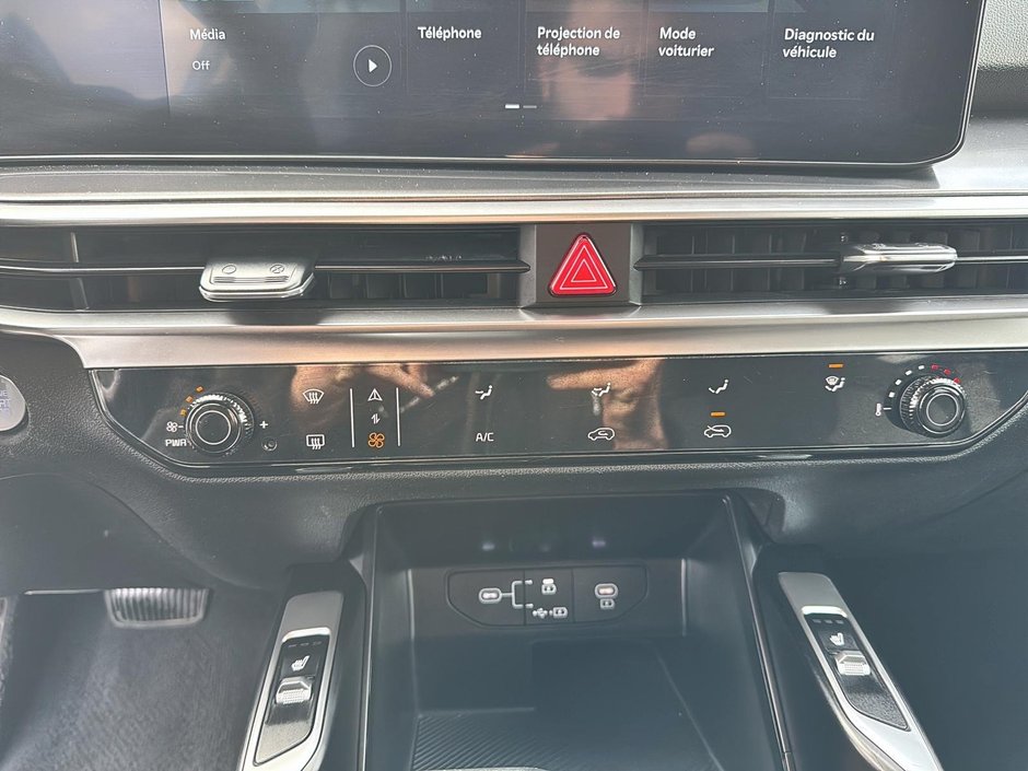 Kia Sorento LX 2024-13