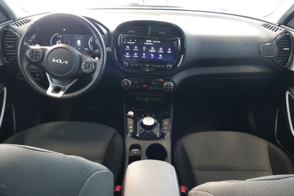 2022 Kia SOUL EV EV Premium Navigation-9