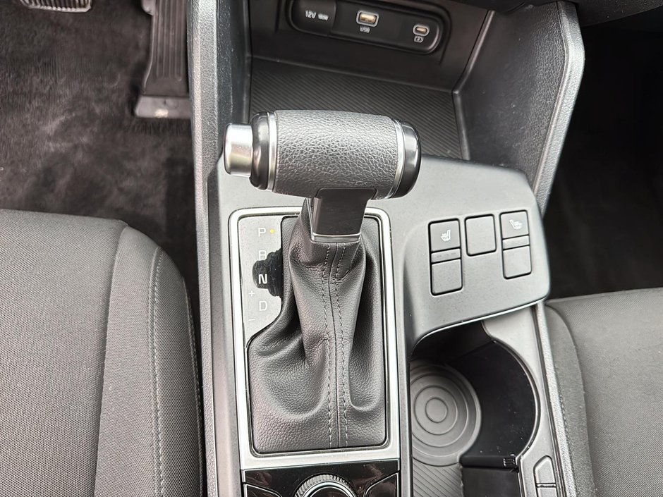 2023 Kia SPORTAGE LX AWD LX-14