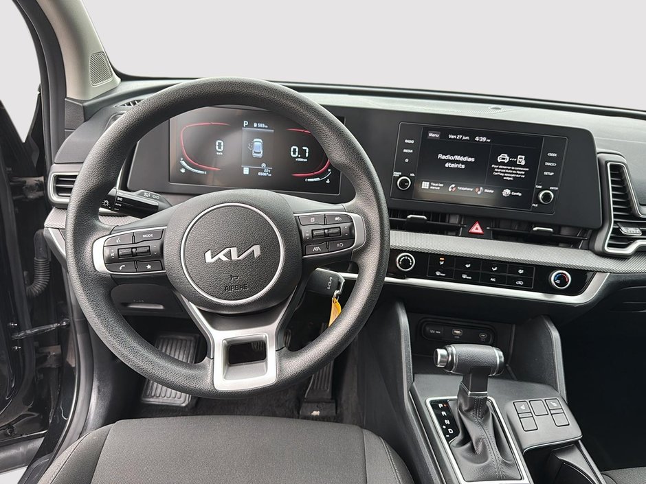 2023 Kia SPORTAGE LX AWD LX-9