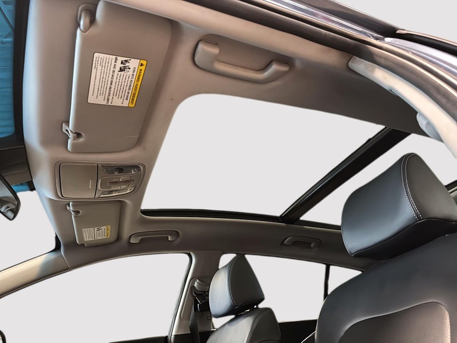 2021 Kia Sportage EX AWD + Panoramic roof + Carplay