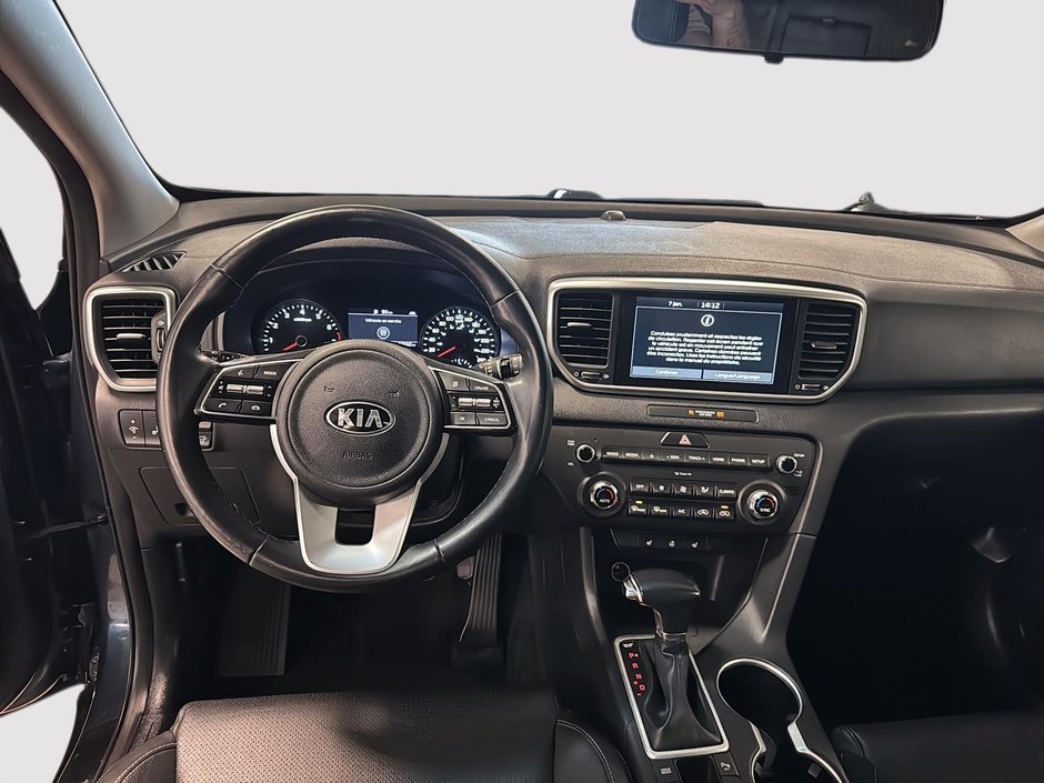 2021 Kia Sportage EX AWD + Panoramic roof + Carplay