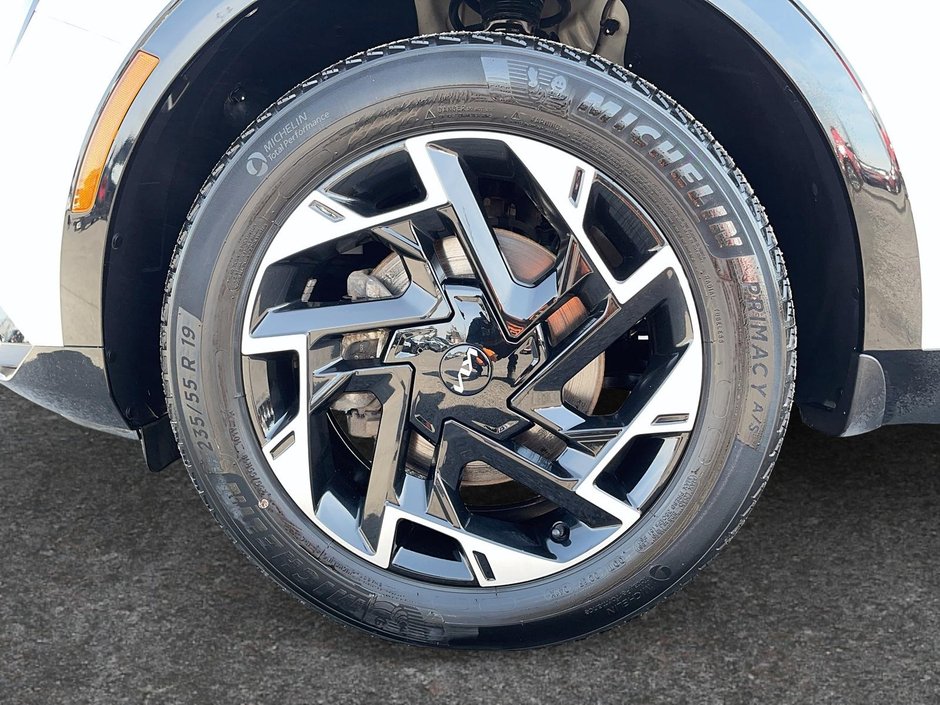 2023 Kia Sportage EX Premium AWD + Sunroof + Leather + Backup camera