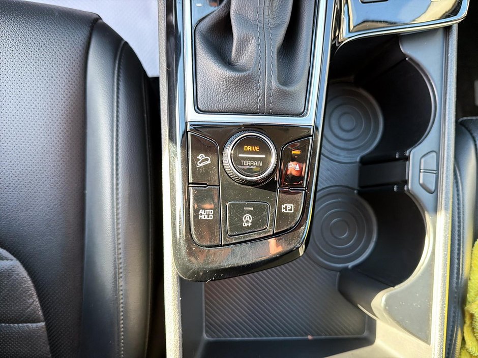 2023 Kia Sportage EX Premium AWD + Sunroof + Leather + Backup camera