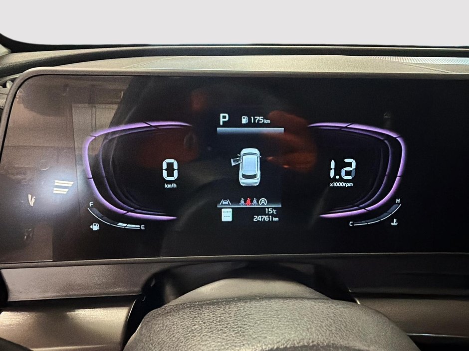 2024 Kia Sportage EX AWD + Sunroof + Leather + Backup camera