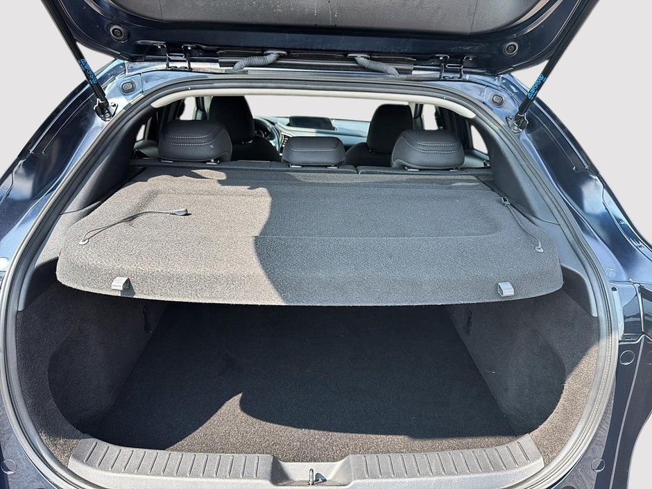 2023 Mazda CX-30 GS Carplay + heated seats + Back up cam