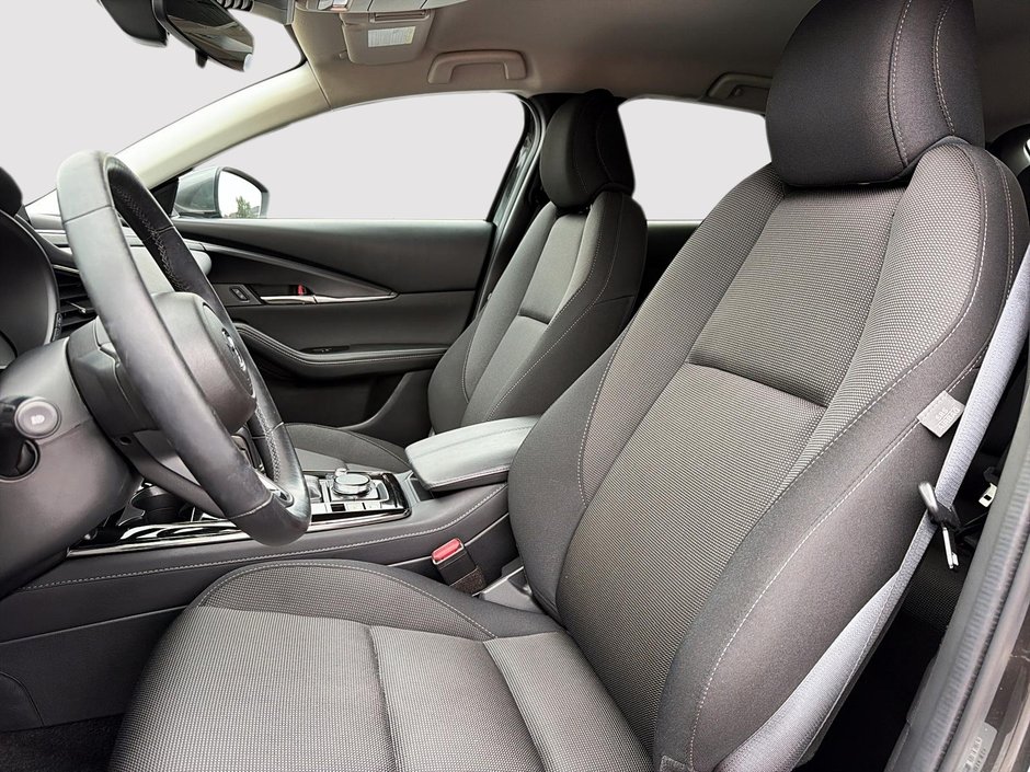 2024 Mazda CX-30 GS AWD + CARPLAY + BACK UP CAMERA