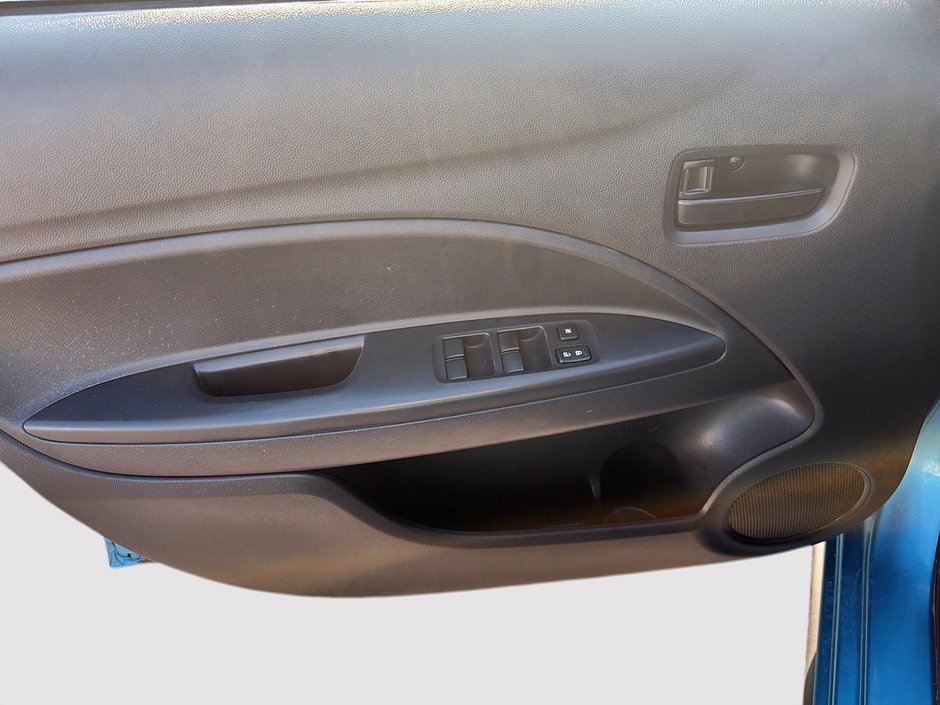 2015 Mitsubishi Mirage ES-10