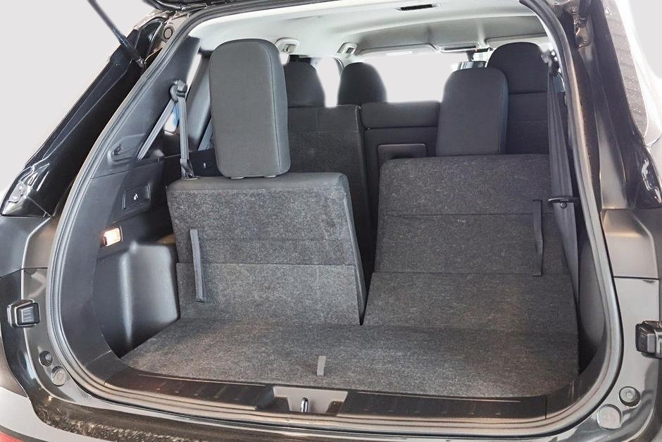 Mitsubishi Outlander ES AWC 2022-6