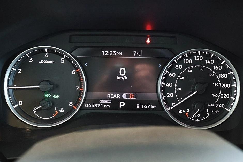Mitsubishi Outlander ES AWC 2022-15