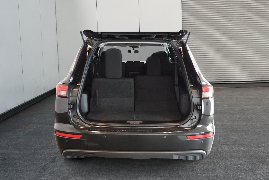 Mitsubishi Outlander ES AWC 2022-5
