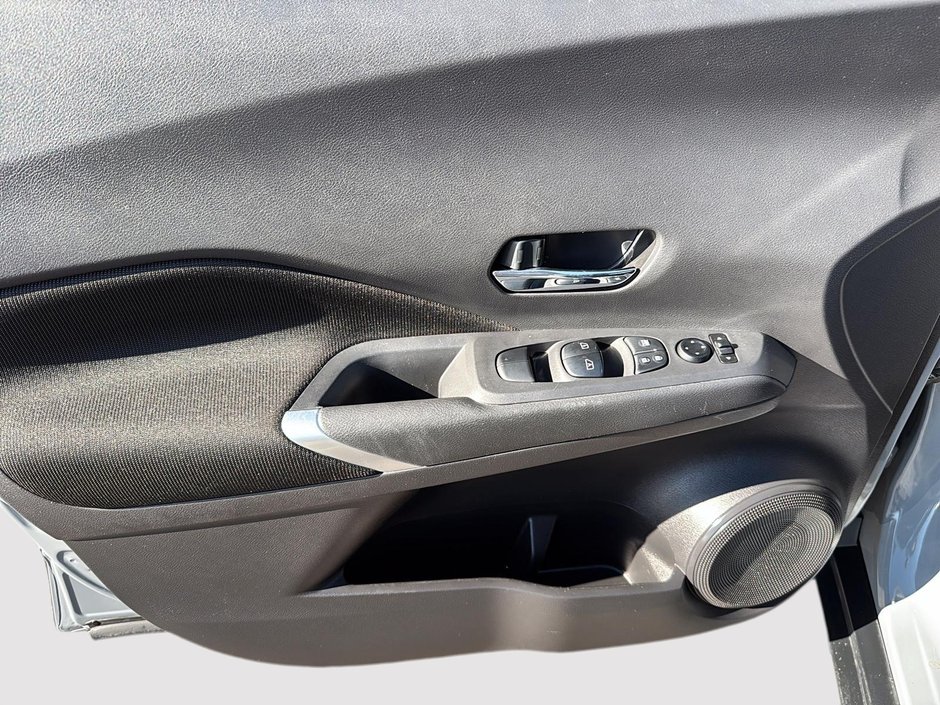 2021 Nissan Kicks SV-10