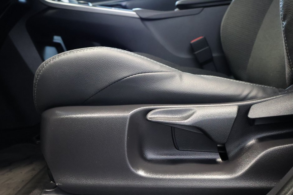 2024 Toyota BZ4X XLE AWD TOIT-PANORAMIQUE-3