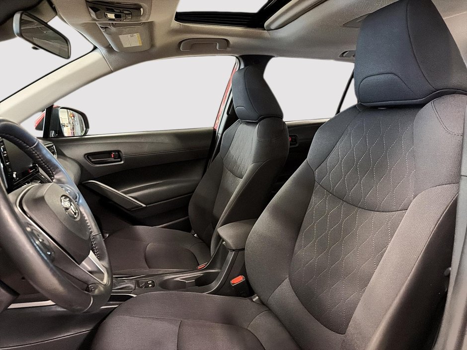 Toyota Corolla Cross LE 2022-8