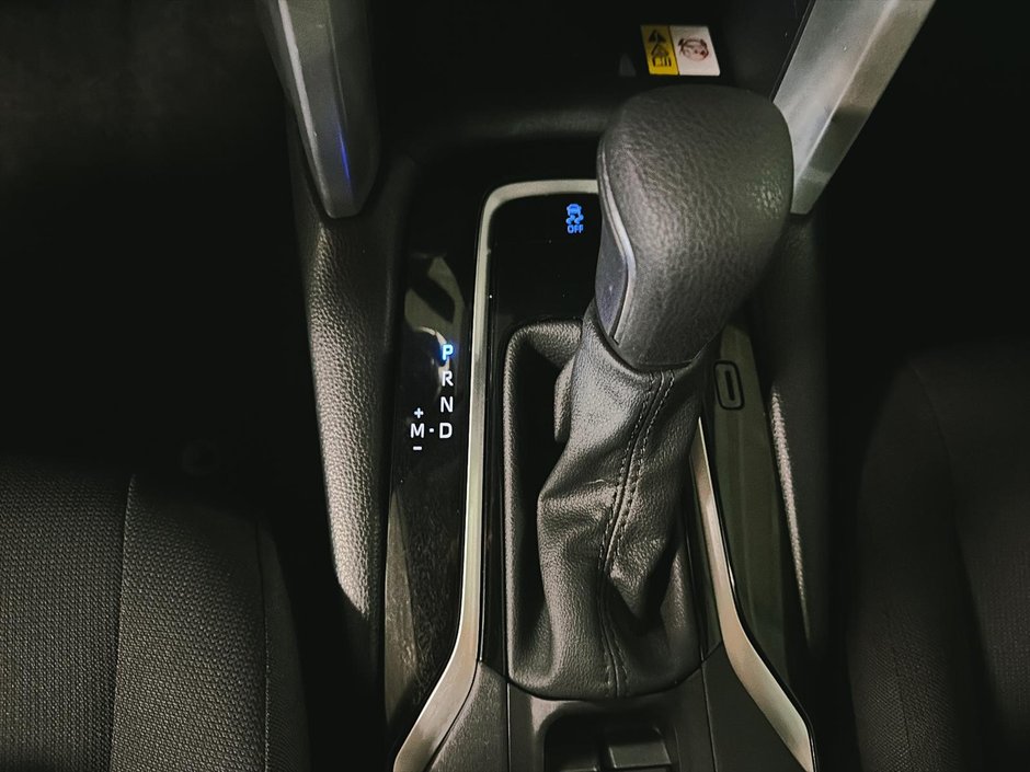 Toyota Corolla Cross LE 2022-14