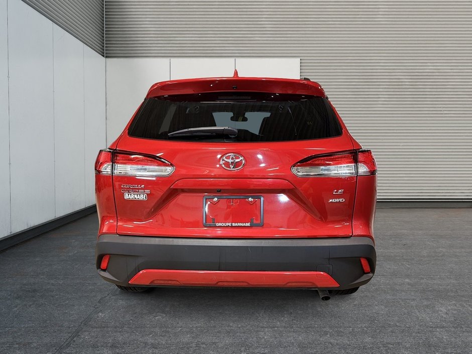 Toyota Corolla Cross LE 2022-2